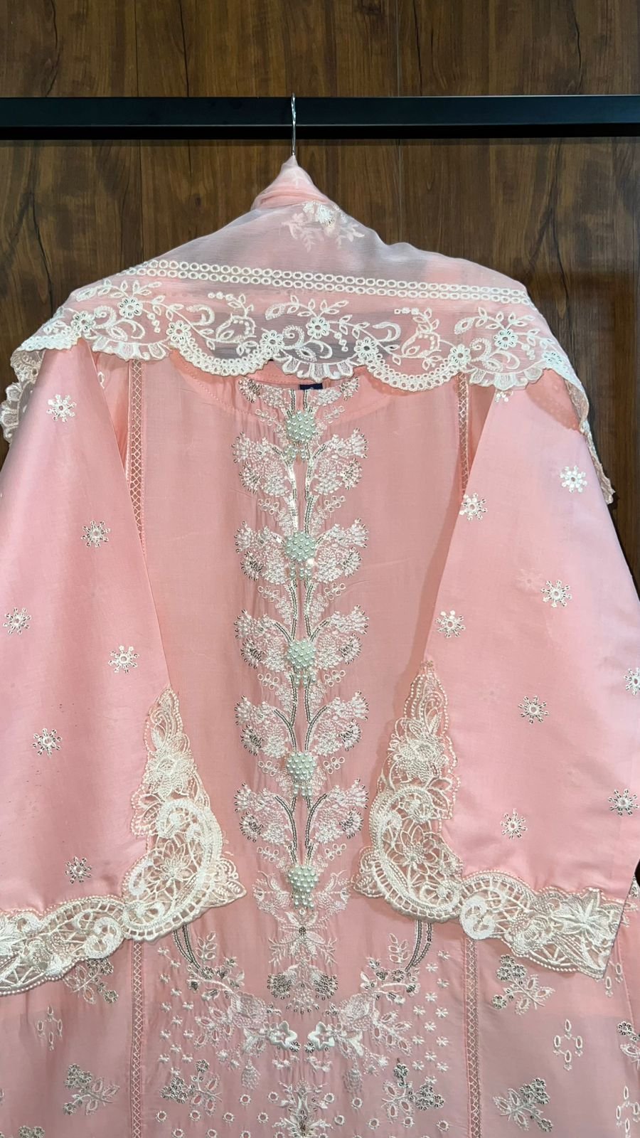 Lumé – Embroidered Lawn Ensemble